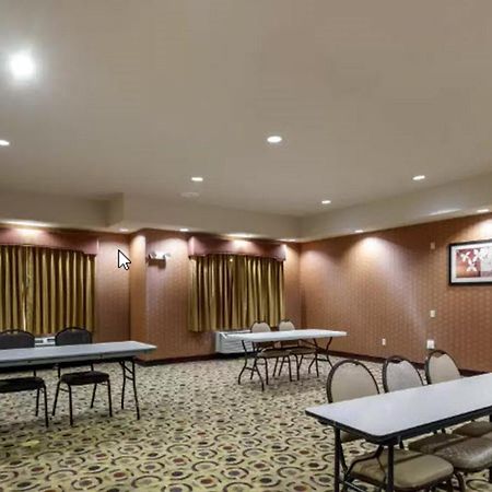 Lake Texoma Inn And Suites Denison Εξωτερικό φωτογραφία