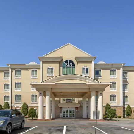 Lake Texoma Inn And Suites Denison Εξωτερικό φωτογραφία